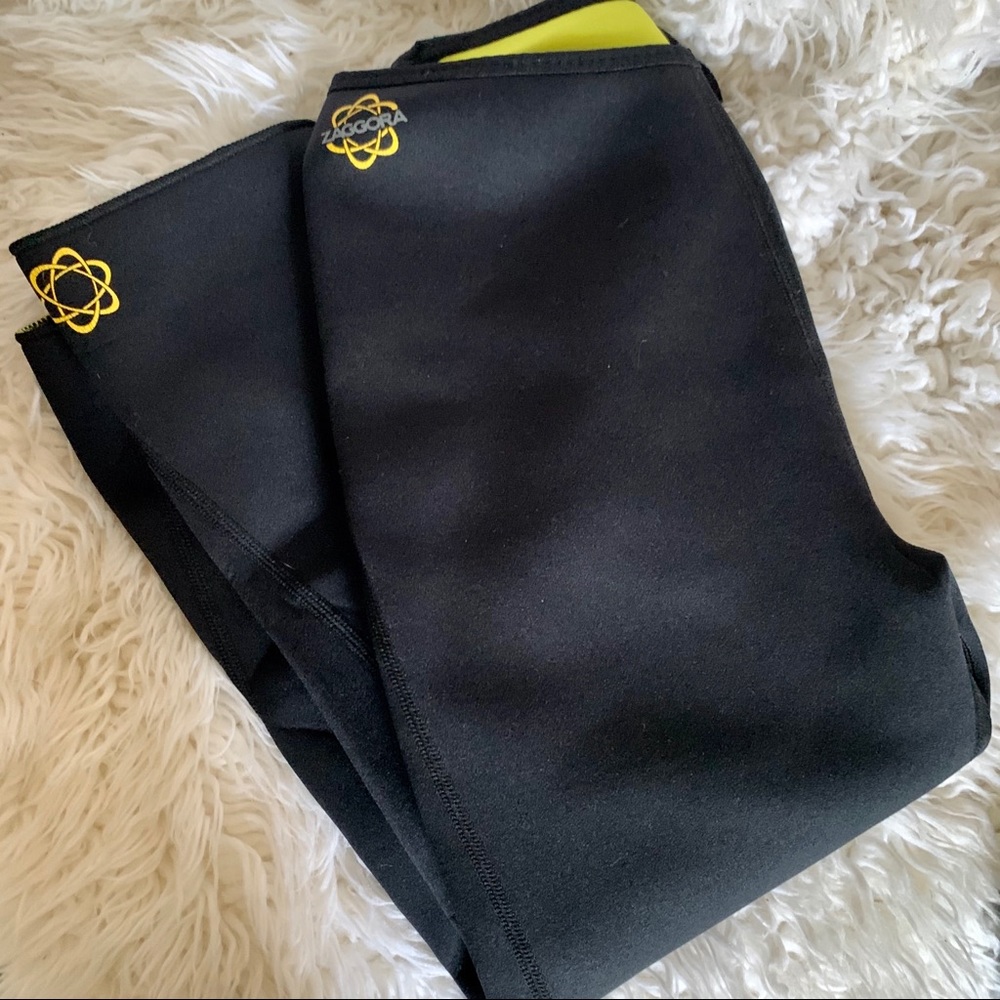 Zaggora HOT! pants.  Cellulite reducing, sweat!